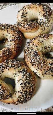 The Bagel Hut