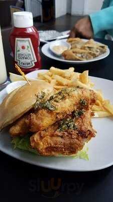 Fort Hill Bar & Grill