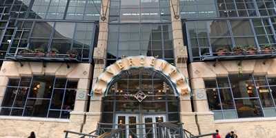 Big Easy Cajun At The Rivercenter Mall