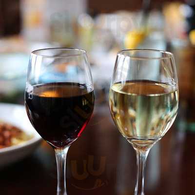 Carino's Italian-sa Military