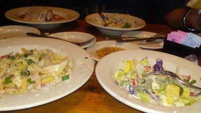 Carino's Italian-sa Military