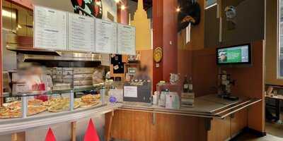 Escape From New York Pizza