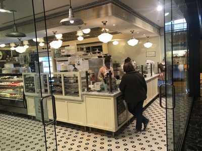 Magnolia Bakery