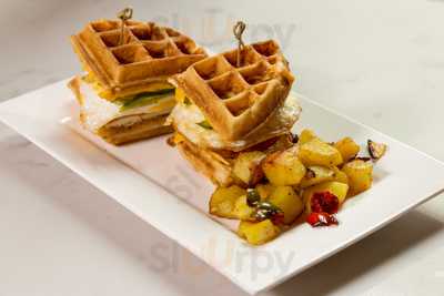 Broadstone Bar & Kitchen