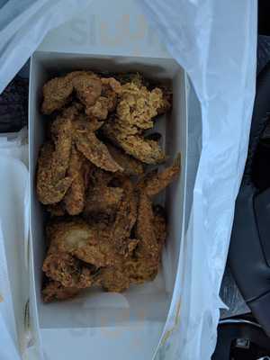 Lee's Famous Recipe Chicken