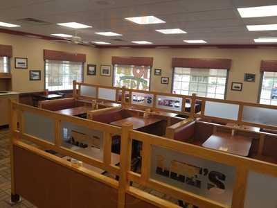 Lee's Famous Recipe Chicken