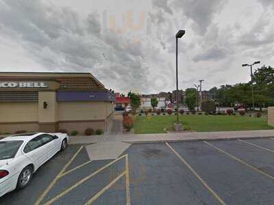 Lee's Famous Recipe Chicken