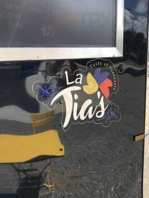 La Tia's