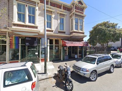 Flying Pig Bistro Pub