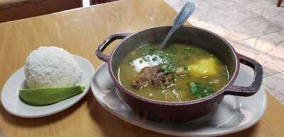 El Palacio De Los Frijoles