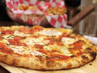 Gino's Trattoria & Brick Oven Pizza