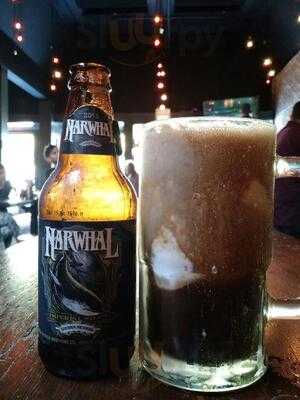 The Square Bar & Kitchen