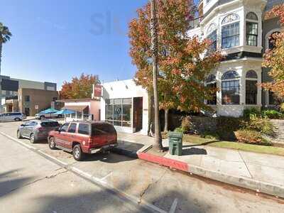 Hamakaze Sushi & Izakaya