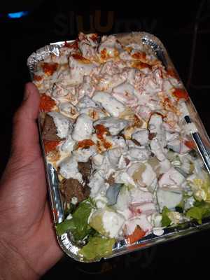 District Chicken And Gyro