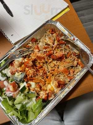 District Chicken And Gyro