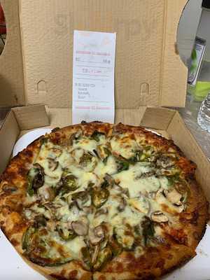 Charlie's House Of Pizza