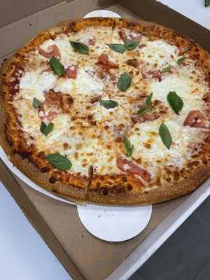 Charlie's House Of Pizza