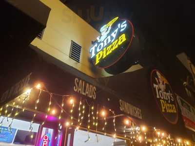 Tony's Pizza