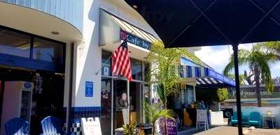 Cafe By The Bay