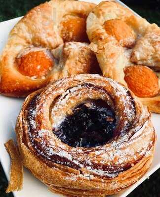 Atelier Monnier Bird Road Boutique