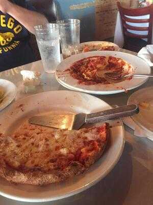 Etna Restaurant & Pizza House