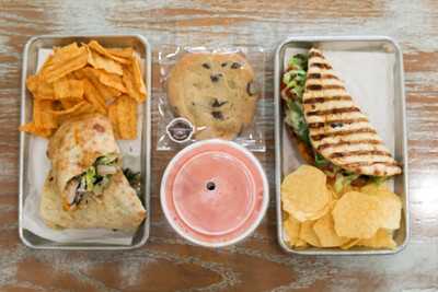 Tropical Smoothie Cafe