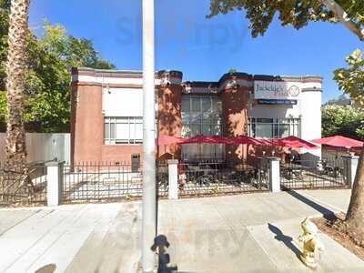 Pearl Restaurant & Bar