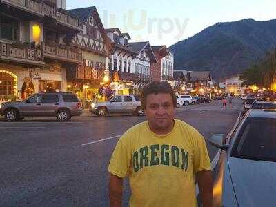 Cleary's Restaurant & Spirits