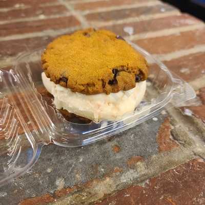 Goodies Frozen Custard & Treats