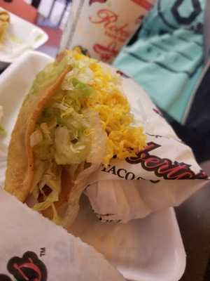 Roberto's Taco Shop