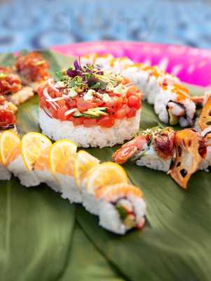 Craft + Community Bar And Grill