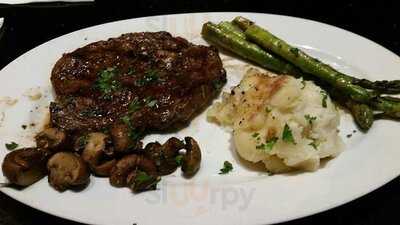 Sanford's Bar & Grill