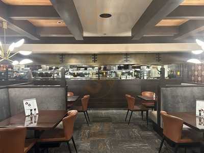 Sanford's Bar & Grill