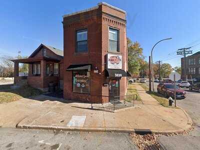 Showstoppers Snack And Grill