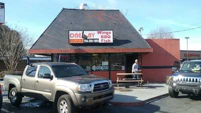Oneway Smokehouse & Grill