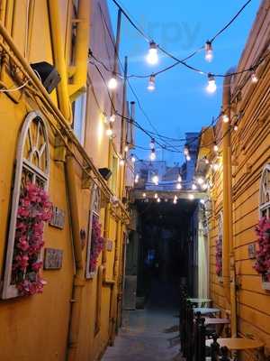 Bonita Taqueria & Rotisserie