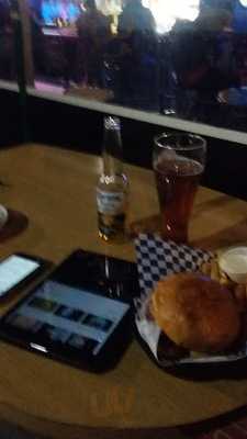 Lakewood Bar & Grill