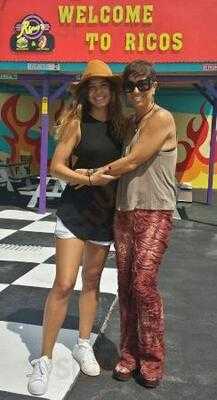 Rico's Hotdogs And Burgers