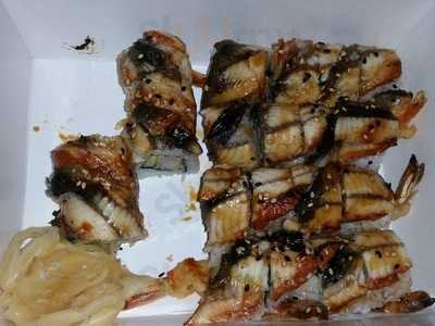 Moki's Sushi And Pacific Grill