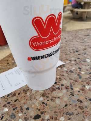 Wienerschnitzel