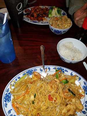 Golden China Cuisine