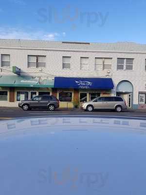 Blue Fin Grill And Grill