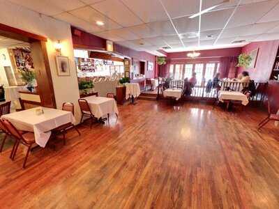 Barba Yianni Grecian Taverna