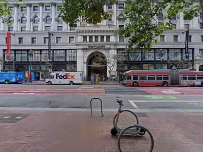 Beard Papa Sweets Cafe San Francisco Shopping Center