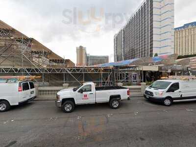 Born And Raised Craft Pub