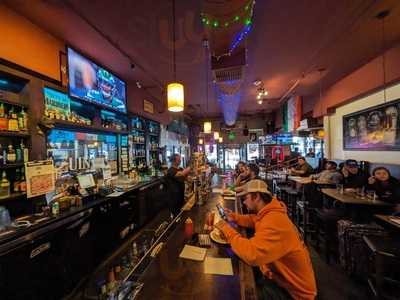 Blarney Stone Pub & Restaurant