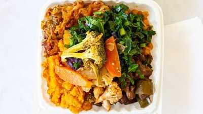 Four Seasons Bakery And Juice Bar