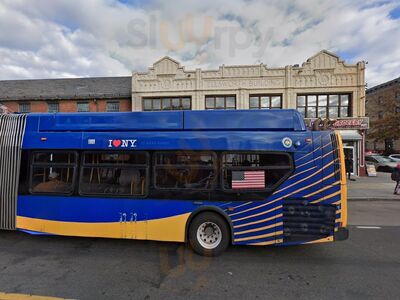 Four Seasons Bakery And Juice Bar