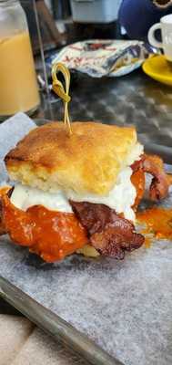 Daleview Biscuits & Beer