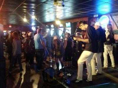 Legends Sports Bar And Grill